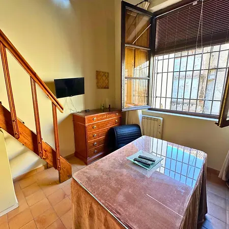 Home4u Castillejos Apartment
